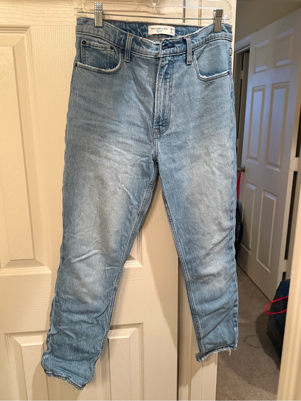 Abercrombie & Fitch Light Blue Relaxed Women’s Jeans